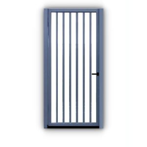 Puerta peatonal de hierro con interfono